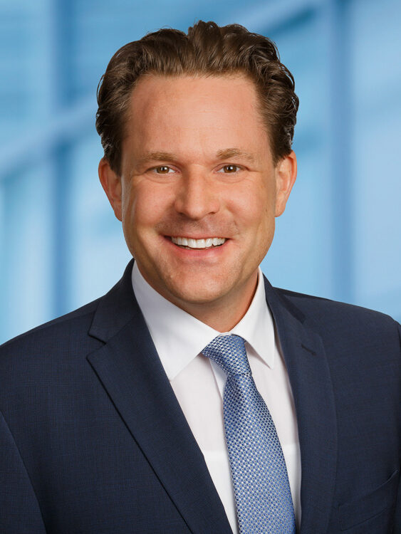 Christian Haßlinger. HT Haßlinger Treuhand Gruppe – Wirtschaftsprüfer Steuerberater